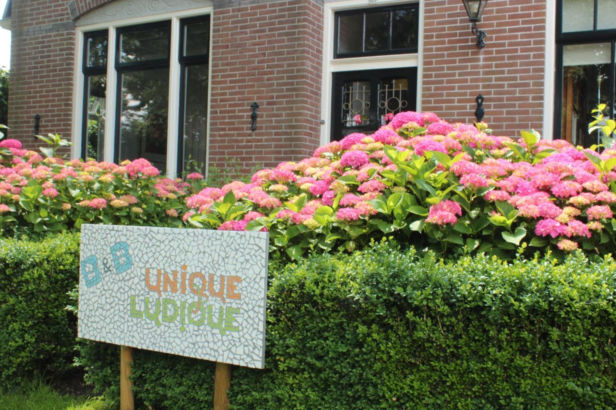 Bed and Breakfast Uniqueludique Middenbeemster Exterior foto